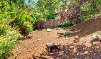 1509 Woodland Dr, Ashland, OR 97520
