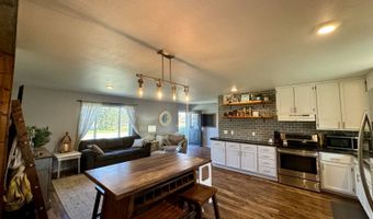 1008 S 10th Ave, Britton, SD 57430