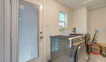 109 W Purdom Ave, Alvarado, TX 76009