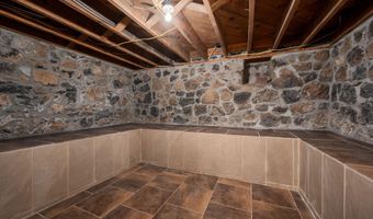61900 Anker Ln, Bend, OR 97702