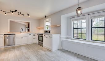 353 Little Creek Dr, Batesburg Leesville, SC 29070