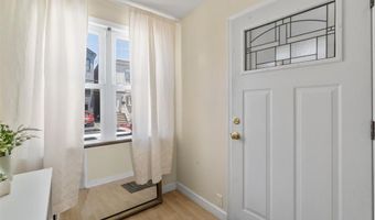 96 W 18TH St, Bayonne, NJ 07002