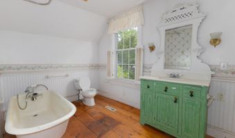 26 Park St, Charlestown, NH 03603