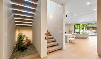 16728 Morrison St, Encino, CA 91436