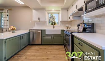 1207 Birch Ln, Cody, WY 82414