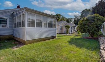 75 Sylvia Ave, North Providence, RI 02911