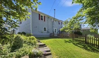 18 Continental Dr, Middletown, RI 02842