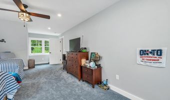 78 Cates Ln, Brookfield, NH 03872