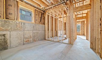 421 Beavertail Rd, Ash Grove, MO 65604