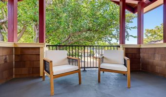 524 Drager St, Ashland, OR 97520