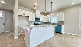 5901 SW Coywolf St, Bentonville, AR 72713