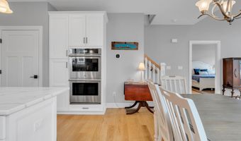41 Soderman Way 41, Cheshire, CT 06410