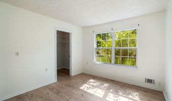 7 Tamarack Ct, Barnegat, NJ 08005