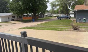 530 S 5th St, Akron, IA 51001