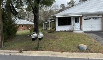 395 A Fairway Ln, Whiting, NJ 08759