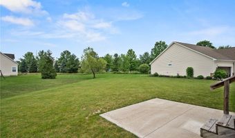 587 Surrey Dr, Aurora, OH 44202