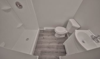 427 E Central Ave, Alpha, NJ 08865