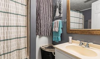 197 Maple Ridge Rd, Alexander City, AL 35010