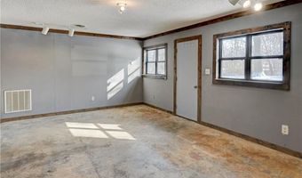 10 Bluebird Dr, Agency, MO 64401