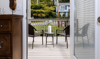 2 Grand St, Alloway, NJ 07422