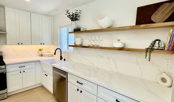 2610 Chestnut Ave, Carlsbad, CA 92010