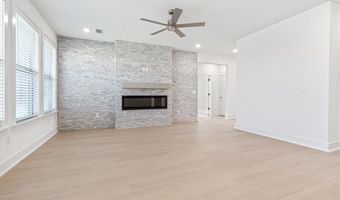 7004 Orange Ave, Bentonville, AR 72713