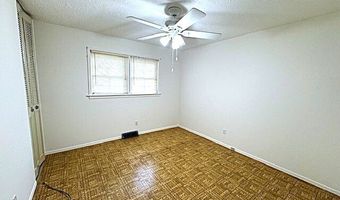 21 Eastwood Rd, Bridgeport, CT 06606