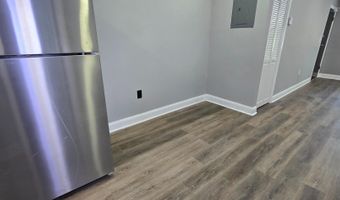 405 34TH St SE 4, Washington, DC 20019