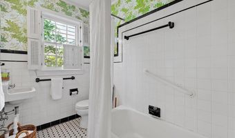 215 WARDOUR Dr, Annapolis, MD 21401