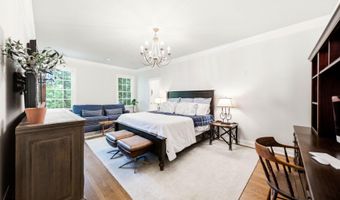 12601 N Osage Rd, Anchorage, KY 40223