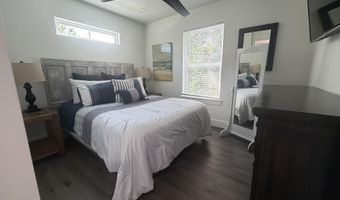 4060 Cardinal St, Bay St. Louis, MS 39520