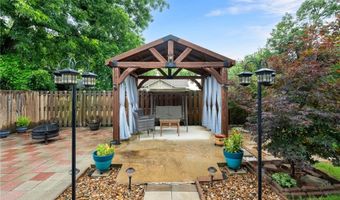 624 Locke St, Alma, AR 72921