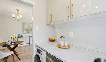 220 N THOMAS St 220-1, Arlington, VA 22203