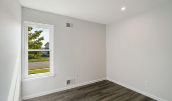 109 Schooner Ave, Barnegat, NJ 08005