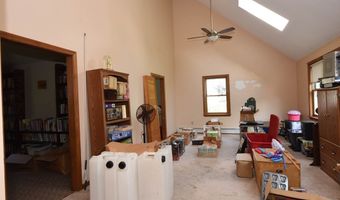 179 County Rd, Ashby, MA 01431