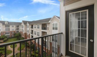 4850 EISENHOWER Ave 418, Alexandria, VA 22304