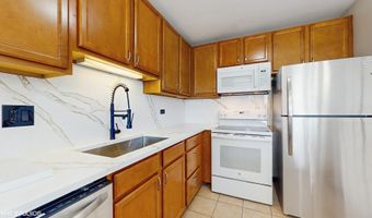 4220 Bonhill Dr 3E, Arlington Heights, IL 60004