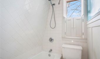 222 Second St, East Providence, RI 02865