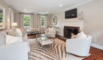 10 Duffys Ln, Darien, CT 06820