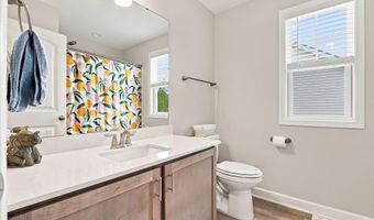 201 Rough Ridge Trl, Aberdeen, NC 28315