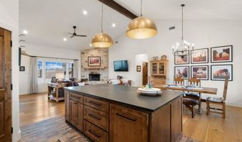 800 Fox Rd, Millsap, TX 76066