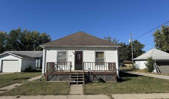 215 S 3rd St, Albia, IA 52531