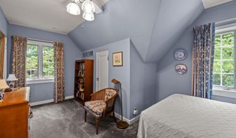 535 Forest Glen St, Ames, IA 50014