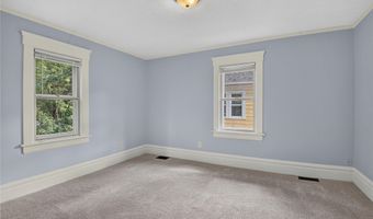 405 Silver St, Akron, OH 44303