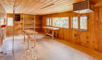 14 Lloyd St, Campton, NH 03223