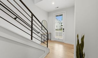 1282 Oak St, Columbus, OH 43205
