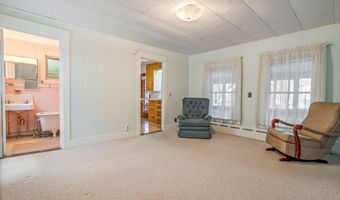 9 Willow St, Auburn, ME 04210