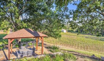 875 White Cottage Rd N, Angwin, CA 94508