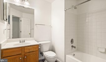 21753 LADYSLIPPER Sq, Ashburn, VA 20147