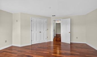 128 Parker St 3C, Acton, MA 01720